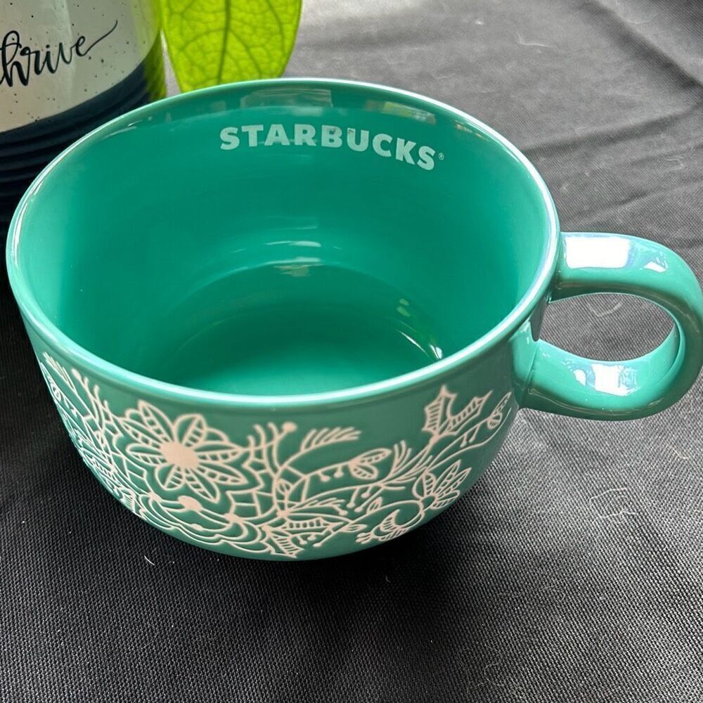 Starbucks 2022 Coffee Mug Green Floral Holiday Pattern 16 oz